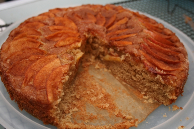 Cinnamon Apple Cake 04